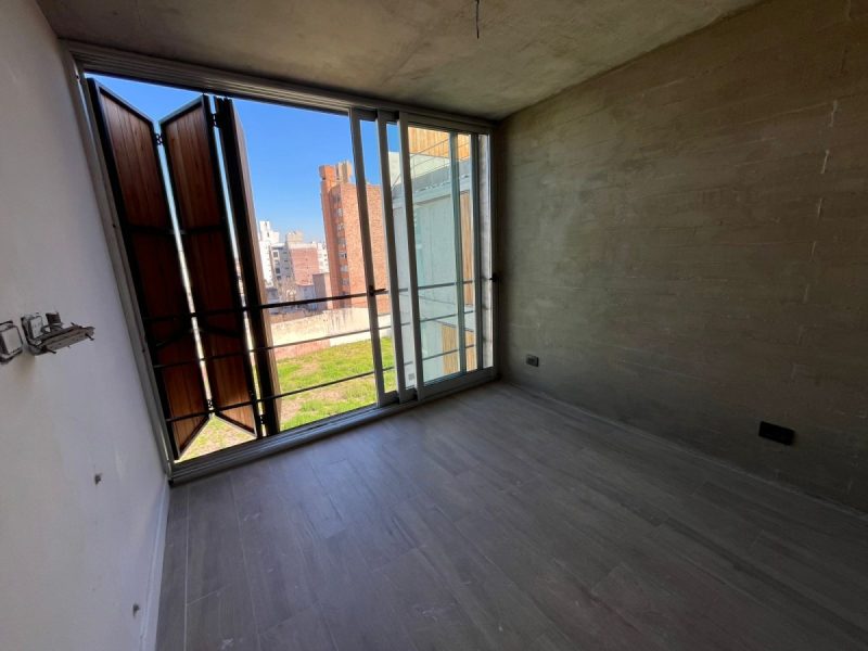 94d2c7ef-72c3-48f6-a033-6e317761860d